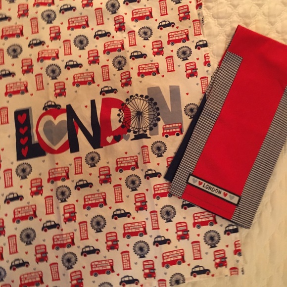 2 London Tea Towels - Picture 4 of 6